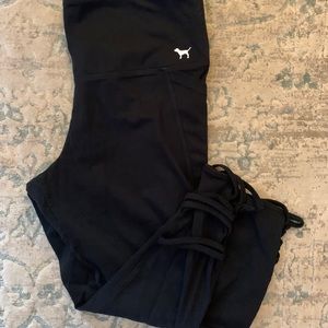 PINK Criss-Cross Legging